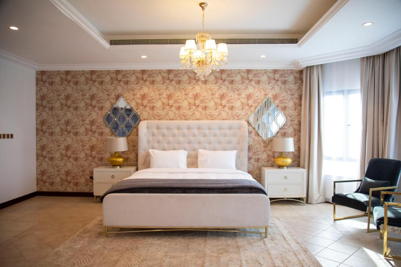Nasma Luxury Stays - Frond M, Palm Jumeirah Villa *